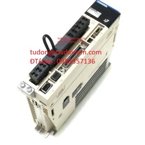 Bộ điều khiển servo Yaskawa SGD7S-1R6A00A 200W 220V